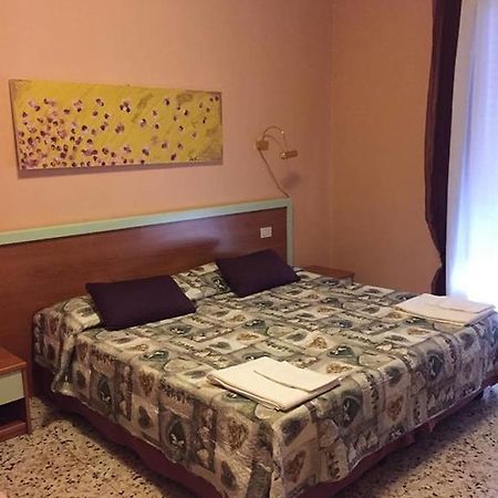 Hotel San Donnino Фиденца Экстерьер фото