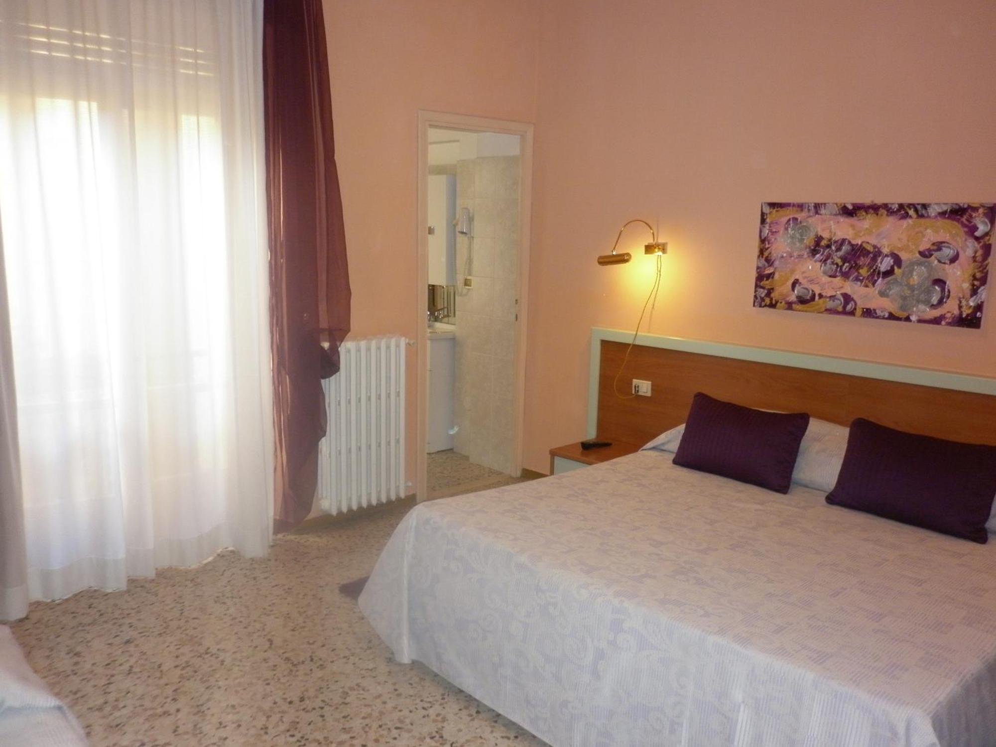 Hotel San Donnino Фиденца Номер фото