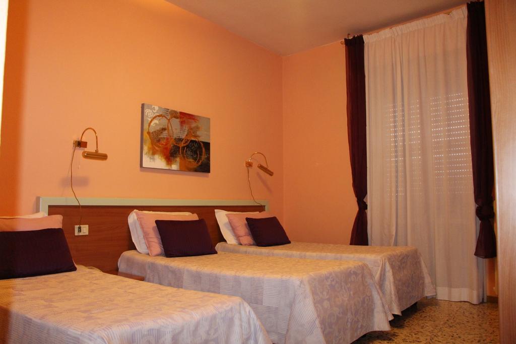 Hotel San Donnino Фиденца Экстерьер фото
